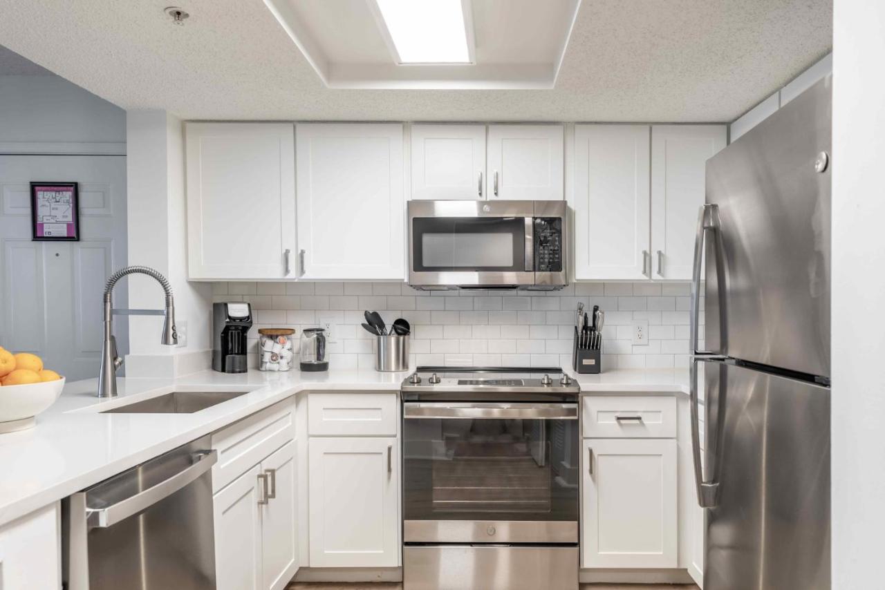 Luxurious Apartments With Pool And Gym At Boynton Beach Exteriör bild