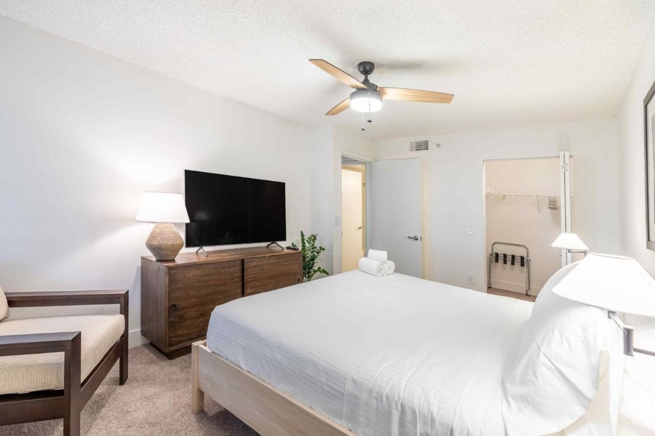 Luxurious Apartments With Pool And Gym At Boynton Beach Exteriör bild